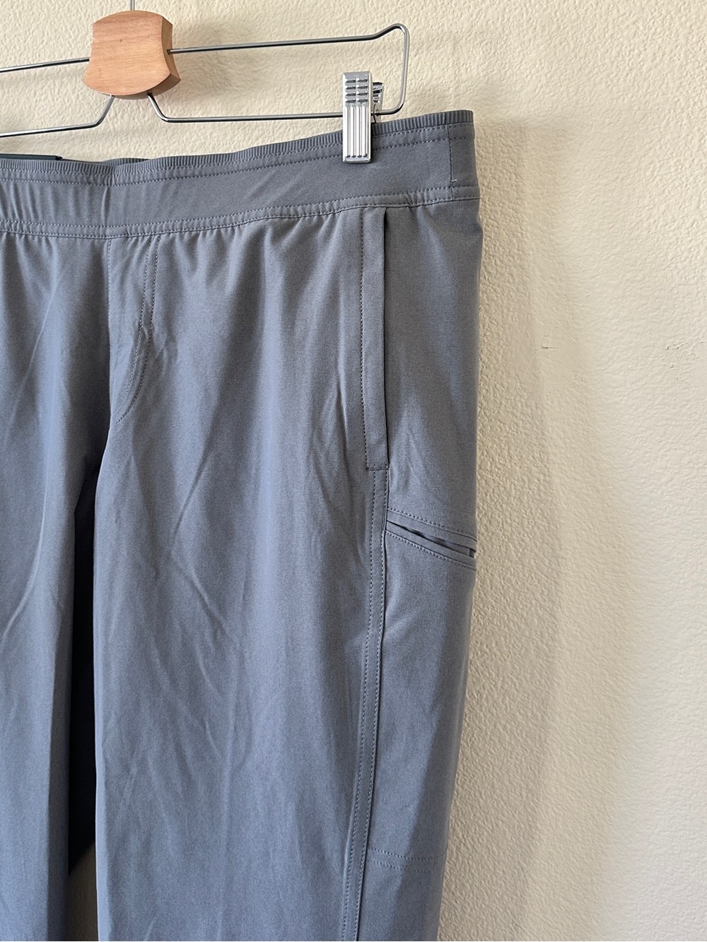 KÜHL Gray Freeflex Dash Straight Fit Higher Back Jogger Size L - Picture 5 of 13